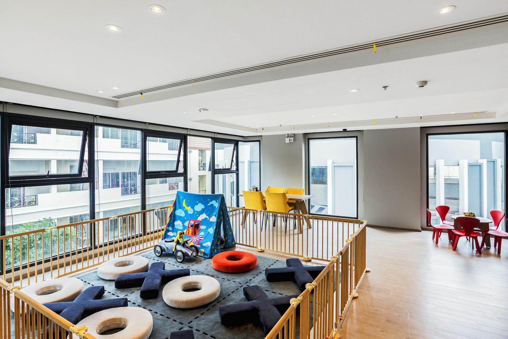 Favstay - The Base Central Pattaya Εξωτερικό φωτογραφία