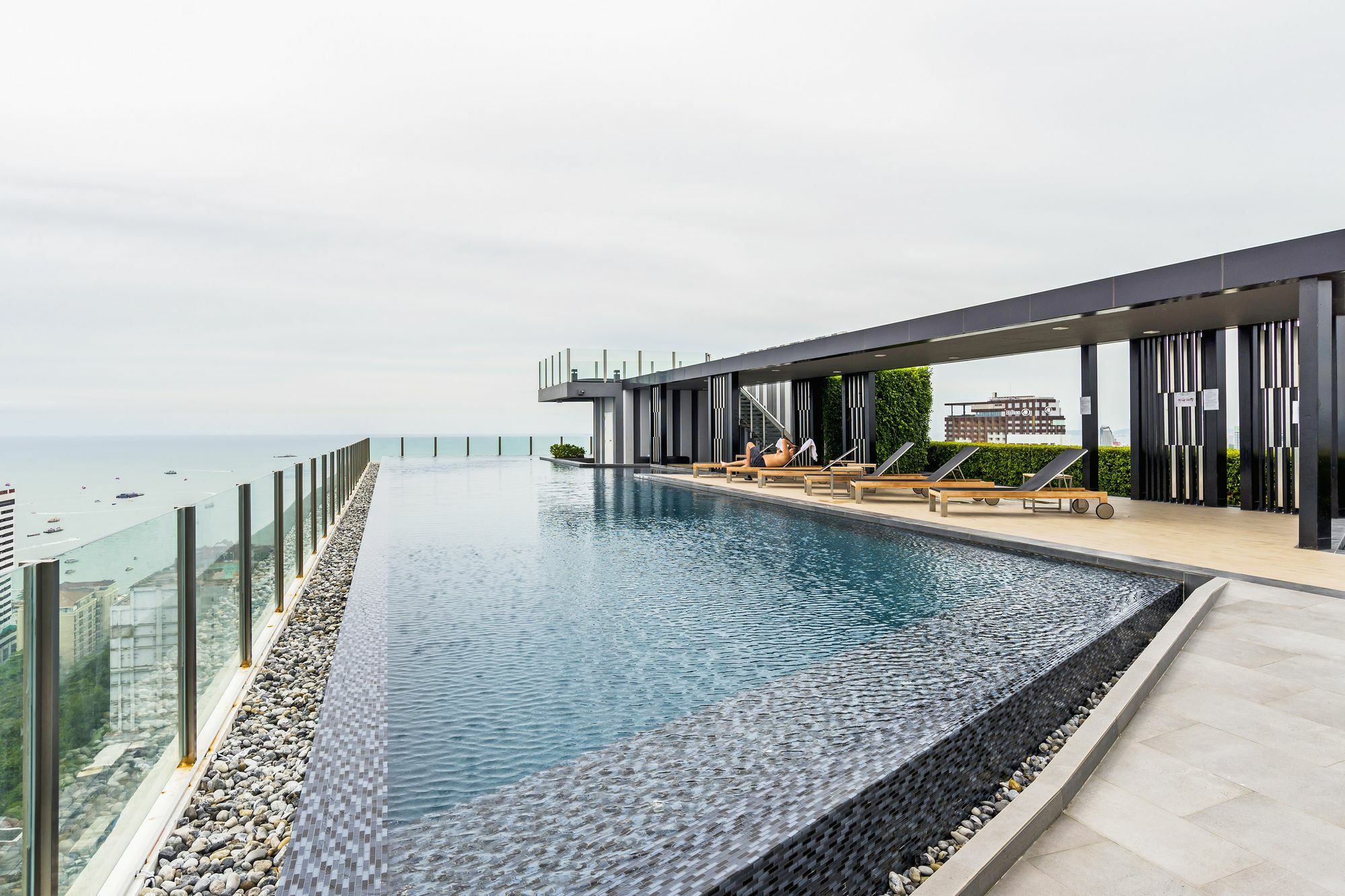 Favstay - The Base Central Pattaya Εξωτερικό φωτογραφία