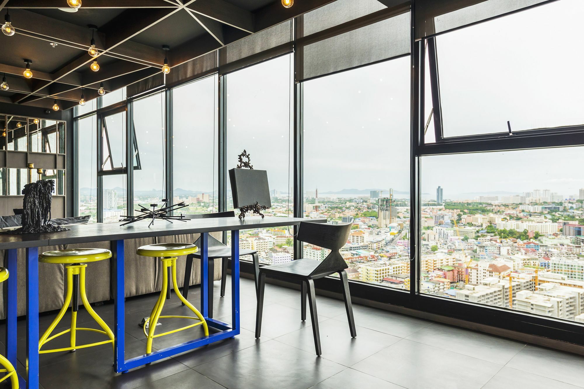 Favstay - The Base Central Pattaya Εξωτερικό φωτογραφία